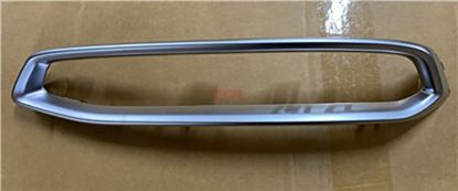 TAMPON SPOYLERI ARKA CERCEVE PARLAK GRI SAG A6 2019-2024 - 4K0807812 3Q7 resmi