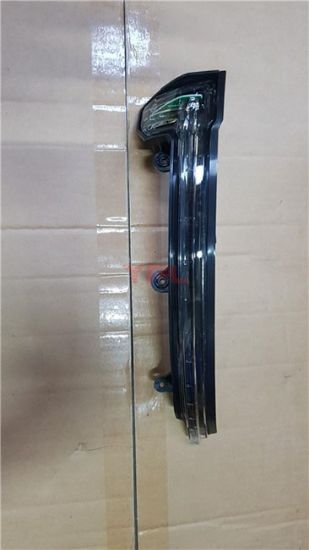 AYNA SINYALI SAG CAYENNE 2015-2018 - 95863110231 resmi