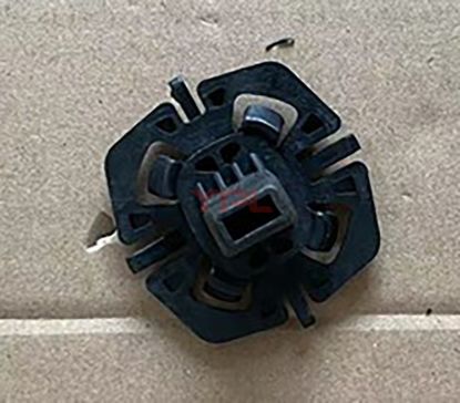 RADYATOR TAKOZ KLIPSI G30+LCI G11+LCI UST SAG SOL - 17118482943/944 resmi