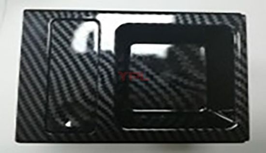 BOZUK PARA KUTUSU ORTA KONSUL (KARBON FIBER-SIYAH) BMW E46 98>06 - 51168217957R1 resmi