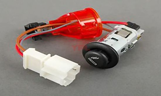 CAKMAKLIK KOMPLE A3/A4/A5/A6 - 8J0919303 resmi