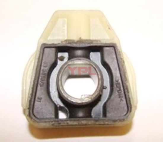 RADYATOR TAKOZU UST BEYAZ - 6Q0121367 resmi