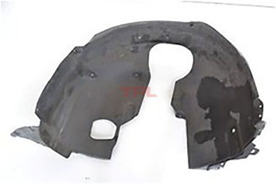 CAMURLUK DAVLUMBAZI R A3 HB 13-17 - 8V0821172A resmi