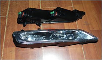 SIS FARI CIFTLI PASSAT 2011-2015 - 3AA941661G resmi