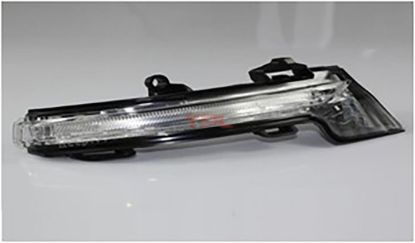 AYNA SINYALI SAG OCTAVIA 12-18 - 5E0949102 resmi