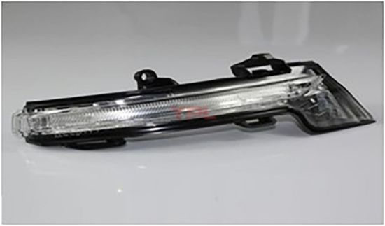 AYNA SINYALI SAG OCTAVIA 12-18 - 5E0949102 resmi